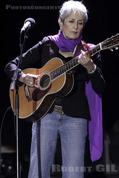 JOAN BAEZ - 2011-09-17 - LA COURNEUVE - Parc Departemental - Grande Scene - 